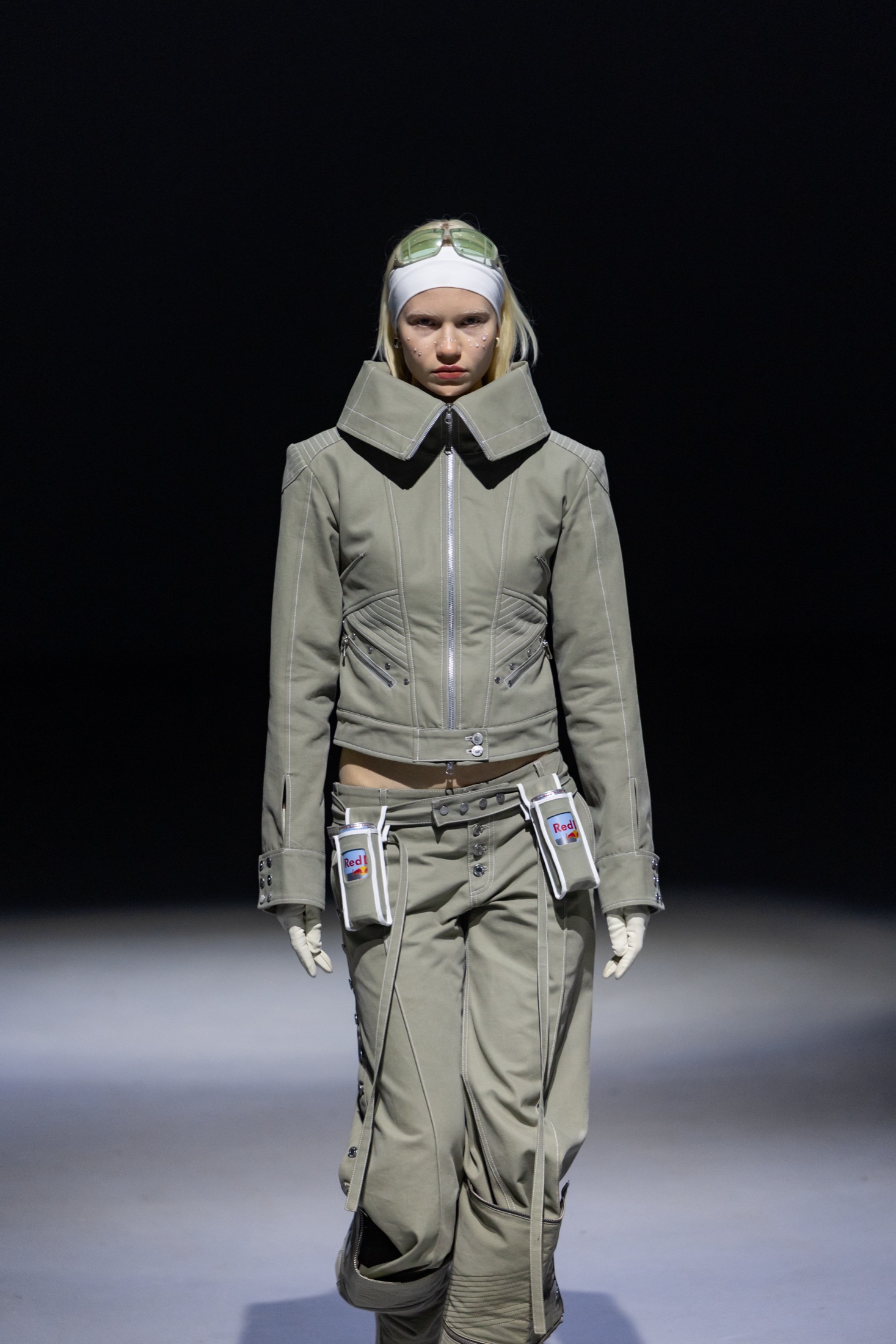 look 22 — belt holsters, can pockets